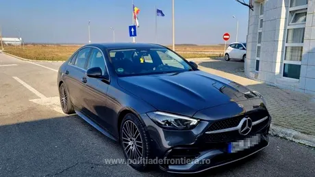 Ghinion: un bulgar a încercat să intre în România cu un Mercedes-Benz scump chiar atunci când mașina a fost declarată furată