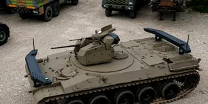 Tanc din Războiul Rece, transformat în vehicul blindat robot: Ce rol are REFURBOT?