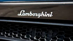 Lamborghini va lansa cel puțin două mașini noi în decursul acestui an. În viitor, va urma și un model complet electric
