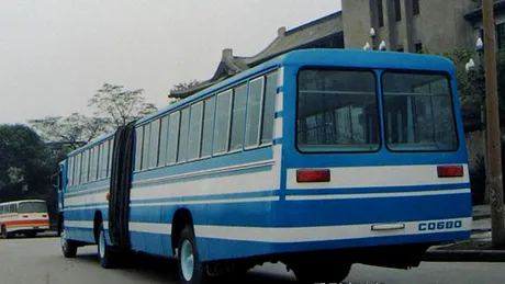 Dongfeng-Roman, cel mai ciudat autobuz diesel construit în România. FOTO