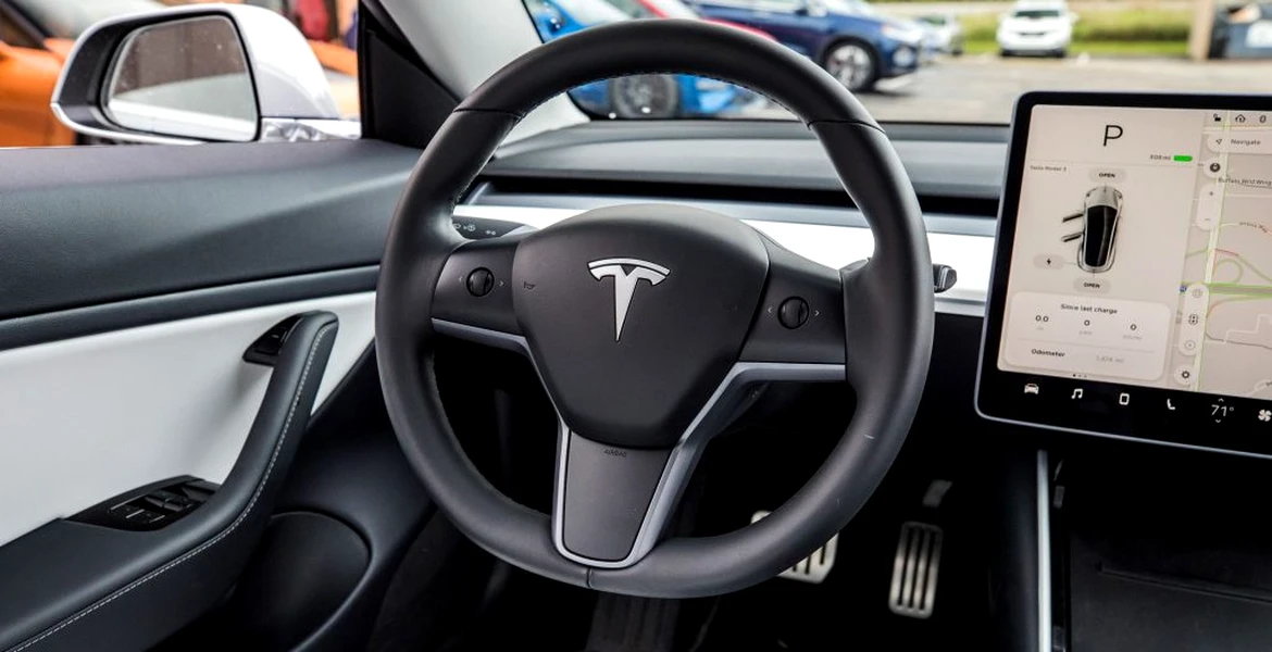 Acţiunile Tesla intră în picaj pe fondul scăderii livrărilor de maşini