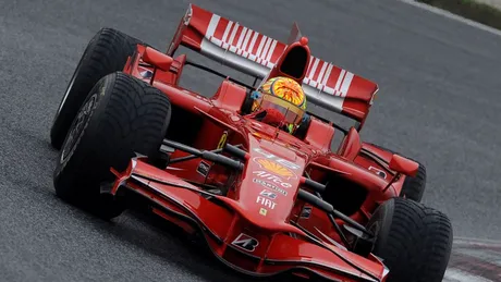 Valentino Rossi teste pe Ferrari F2008