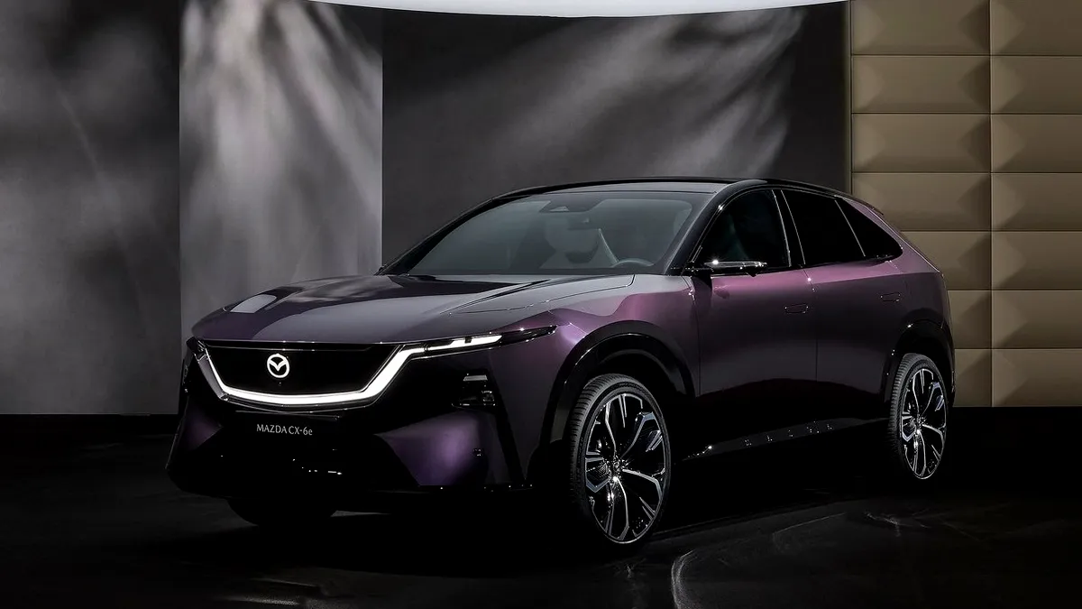 Cât costă noua Mazda CX-6e. Autonomie maximă de peste 480 km și încărcare până la 80% în 24 de minute