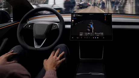 Tesla face istorie în Europa: Full Self-Driving (Supervizat) ajunge prima dată pe mașinile clienților de pe Bătrânul Continent
