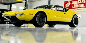 <span class='prepend'>Foto |</span> CEO-ul Ford își vinde modelul DeTomaso Pantera. Licitația pleacă de la 126.000 de dolari