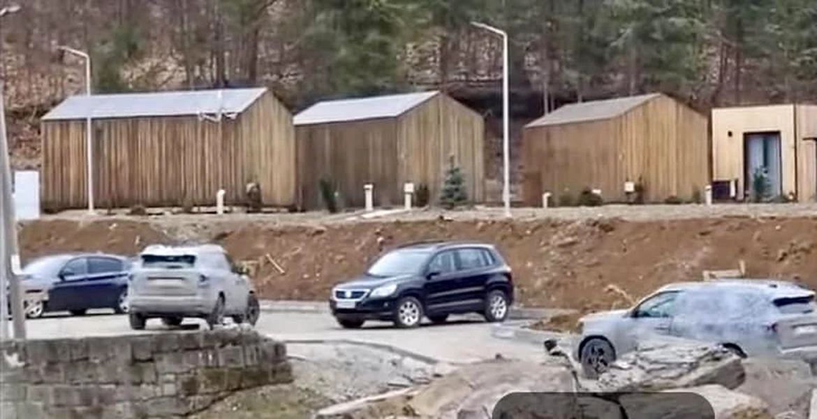 Viitoarea Dacia Bigster a fost filmată în România. Mașinile încă sunt sub camuflaj – VIDEO