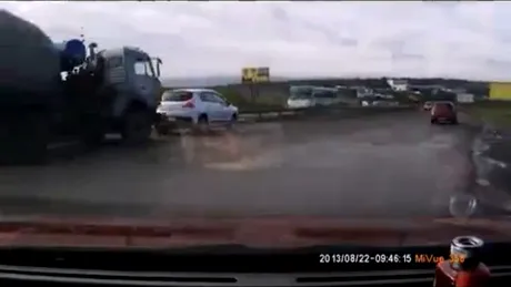 Dacă tai calea unei betoniere... VIDEO