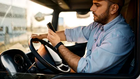 Poliția te va anunța prin SMS când îți expiră permisul auto. Ce trebuie să faci pentru a evita amenda