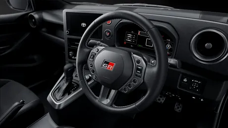 Când părerea clienților contează: Toyota a modificat volanul compactului GR Yaris după feedback-ul proprietarilor