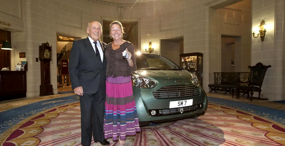 Sir Stirling Moss a cumpărat un Aston Cygnet