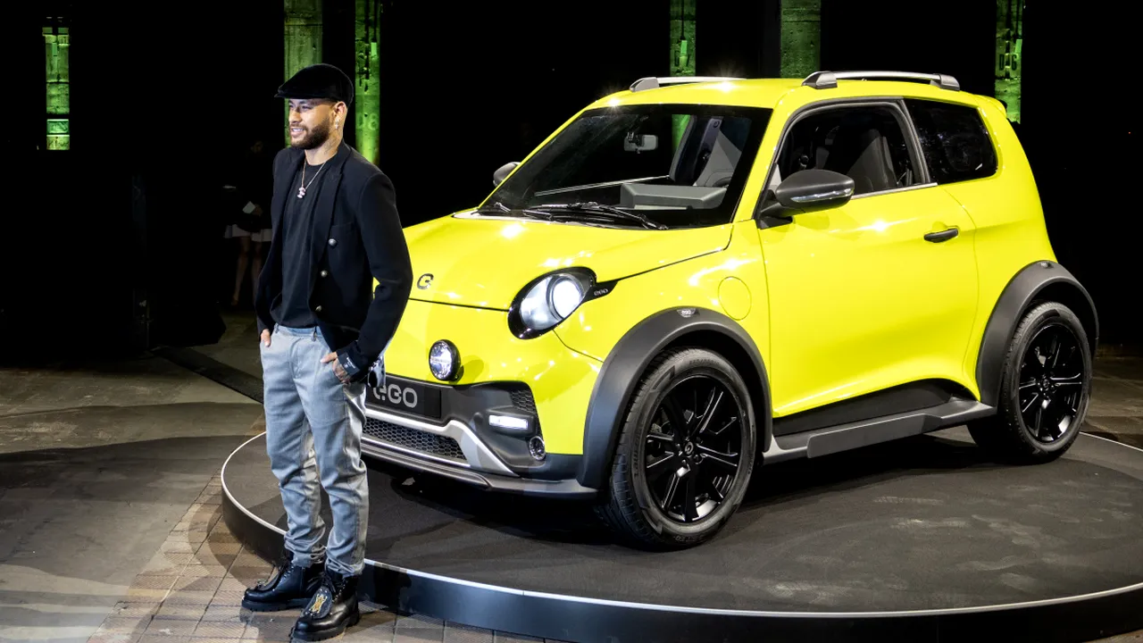 Fotbalistul brazilian Neymar Jr. a lansat noul model electric e.Wave X 