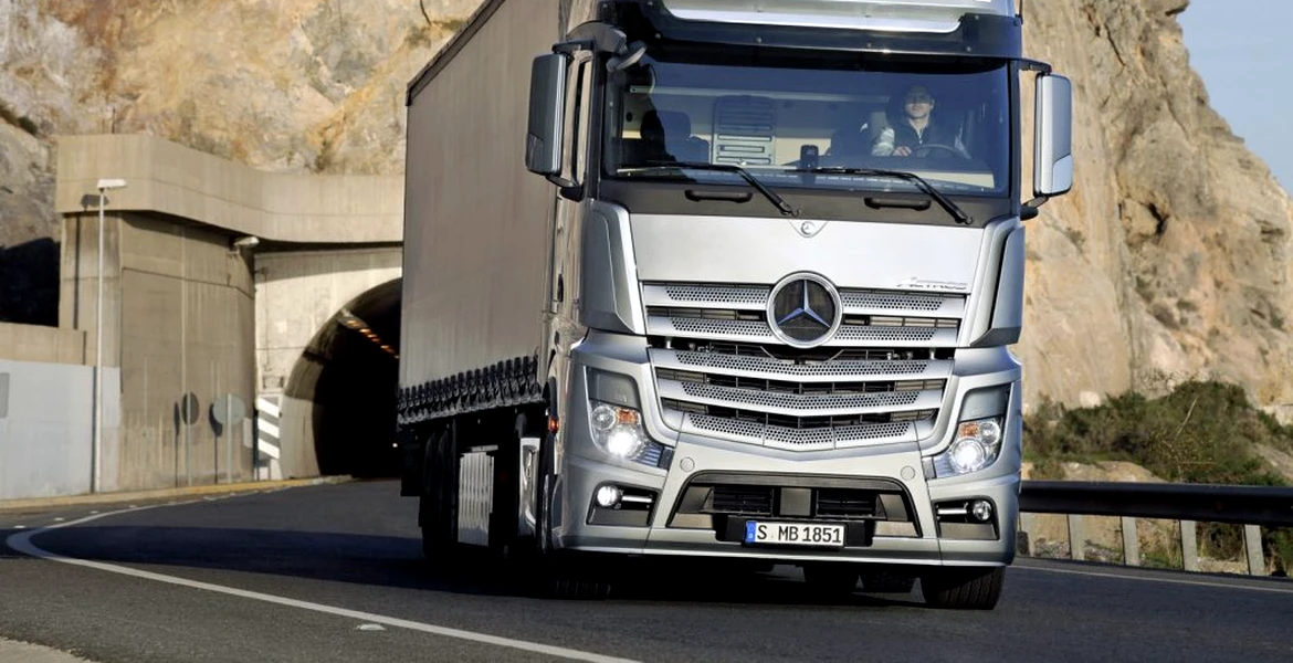 Volvo, Daimler, DAF, Scania, Renault şi IVECO riscă o amendă totală de 1,4 miliarde de euro