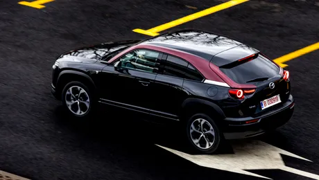 Test drive Mazda MX-30 Plug-In Hybrid – Motorul rotativ s-a întors