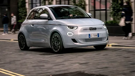 Fiat 500 Ibrida va fi lansat în următorii 2 ani. Compania transformă modelul electric într-un hibrid din cauza cifrelor mici de vânzări