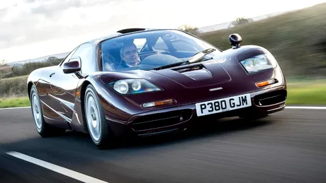 Rowan Atkinson se desparte de un prieten vechi, McLaren F1. Pentru 10,5 milioane de euro