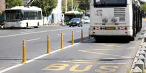 Troleibuzele din Ploiești, retrase din circulație după ce au circulat 5 ani fără ITP. Motivul: firul de curent nu ajungea la RAR