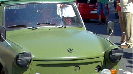 Cum arată probabil cel mai scump Trabant din istorie. Bonus: un test de impact. GALERIE FOTO - VIDEO