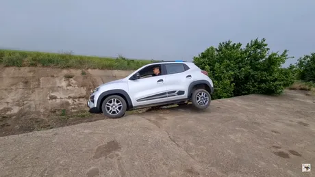 Cu Dacia Spring în off-road: viteză maximă atinsă pe un drum de pământ - VIDEO