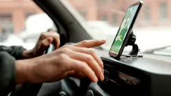 Peste 30 de șoferi lucrau la negru pentru o firmă de ridesharing din București. Amenda primită este uriașă