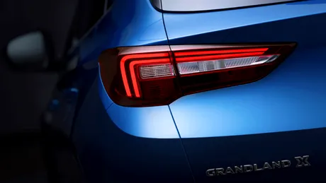Opel Grandland X spune prezent în segmentul SUV-urilor compacte
