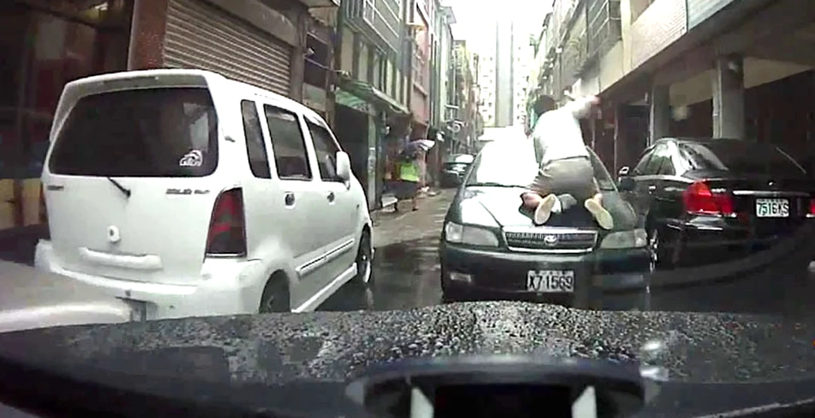 VIDEO: Compilaţie de accidente în Asia