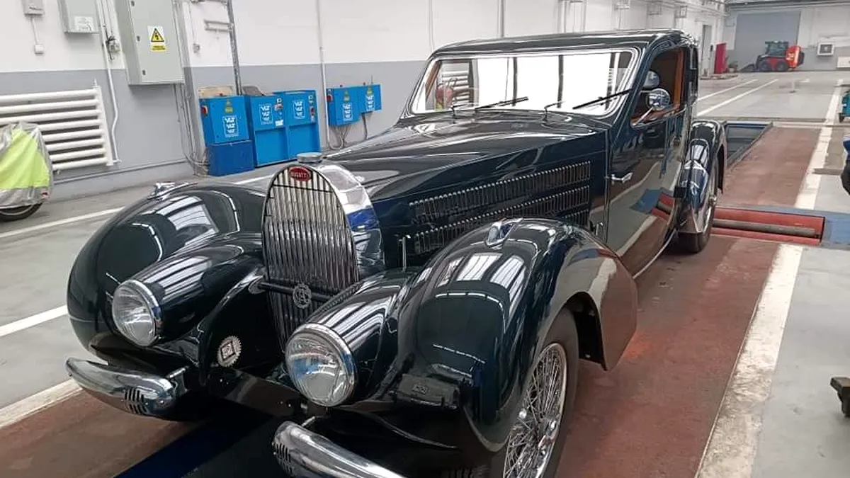 Bugatti-ul lui Ion Țiriac a fost surprins la RAR. Mașina veche de peste 80 de ani arată spectaculos - FOTO