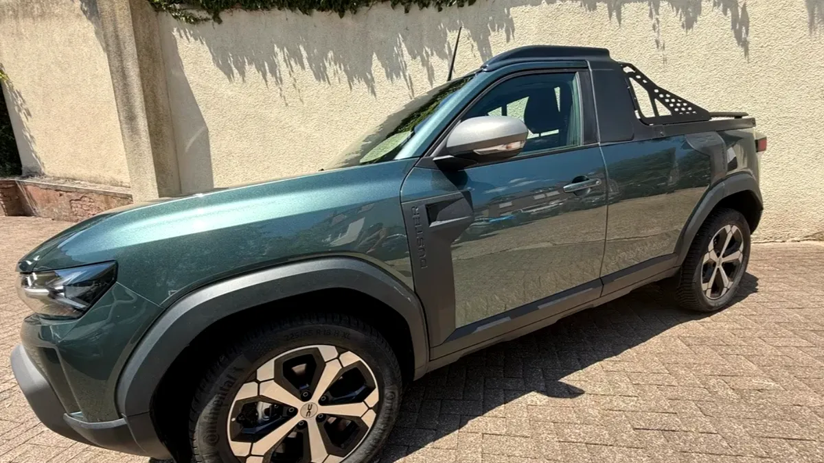 Dacia Duster Pick-Up care consumă doar 1.100 de euro pe an. E de vânzare în Germania la un preț care s-ar putea să te surprindă