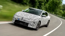 Testele noului model electric Kia continuă. Noul EV4 a parcurs 10.000 km pe Nurburgring