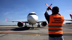 Pasagerii care fac scandal în avion ar putea fi interziși de toate companiile. Modificarea pregătită de britanici