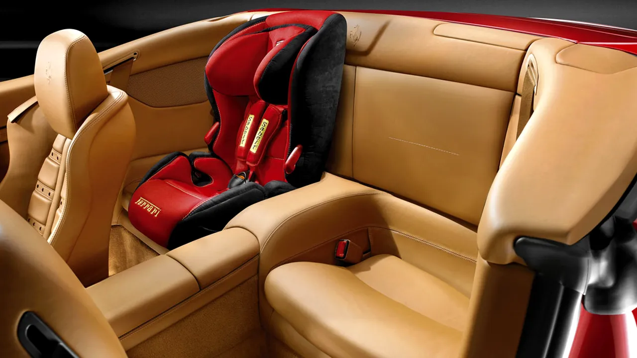 1-ferrari-california-seats 