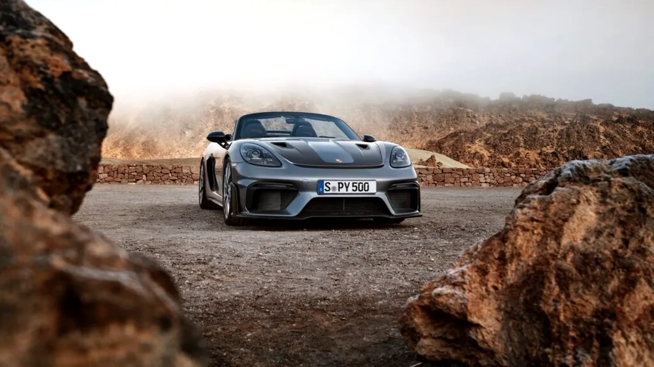 porsche-prezinta-noul-718-spyder-rs-design-agresiv-si-mai-multa-putere11 