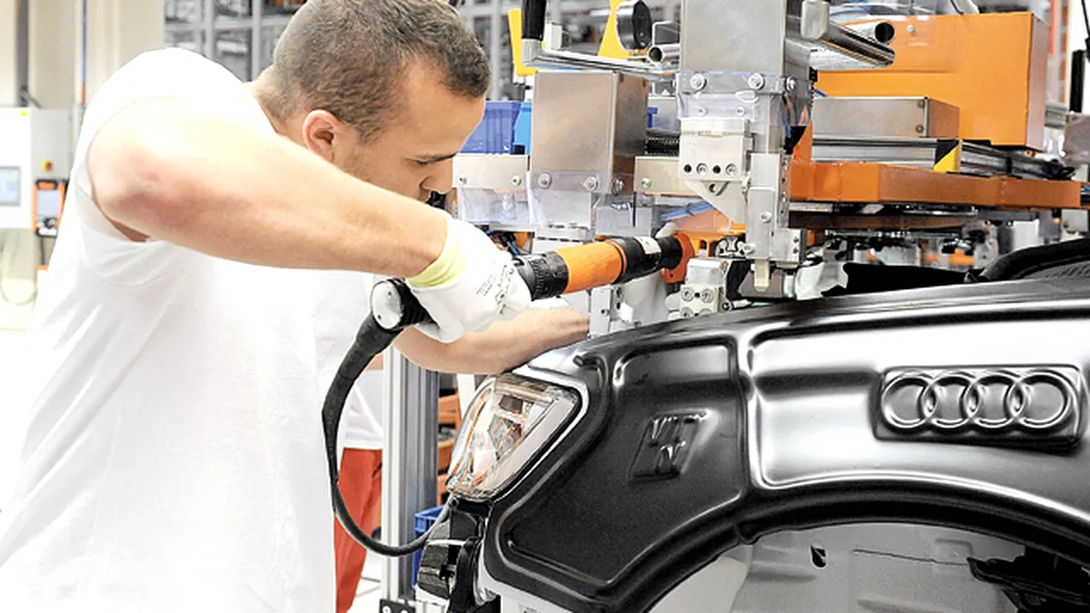 Producătorul de componente auto Preh caută 100 de oameni pentru fabrica din Ghimbav, Braşov