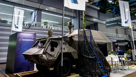 Revine distrugătorul de tancuri în prim-plan? Rheinmetall a prezentat modelul Fuchs, înarmat cu 24 de rachete grele