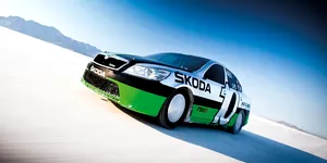 <span class='prepend'>Foto |</span> Cum a ajuns o Škoda Octavia să depășească 365 km/h? Povestea celei mai rapide mașini cu motor de 2 litri de la Bonneville