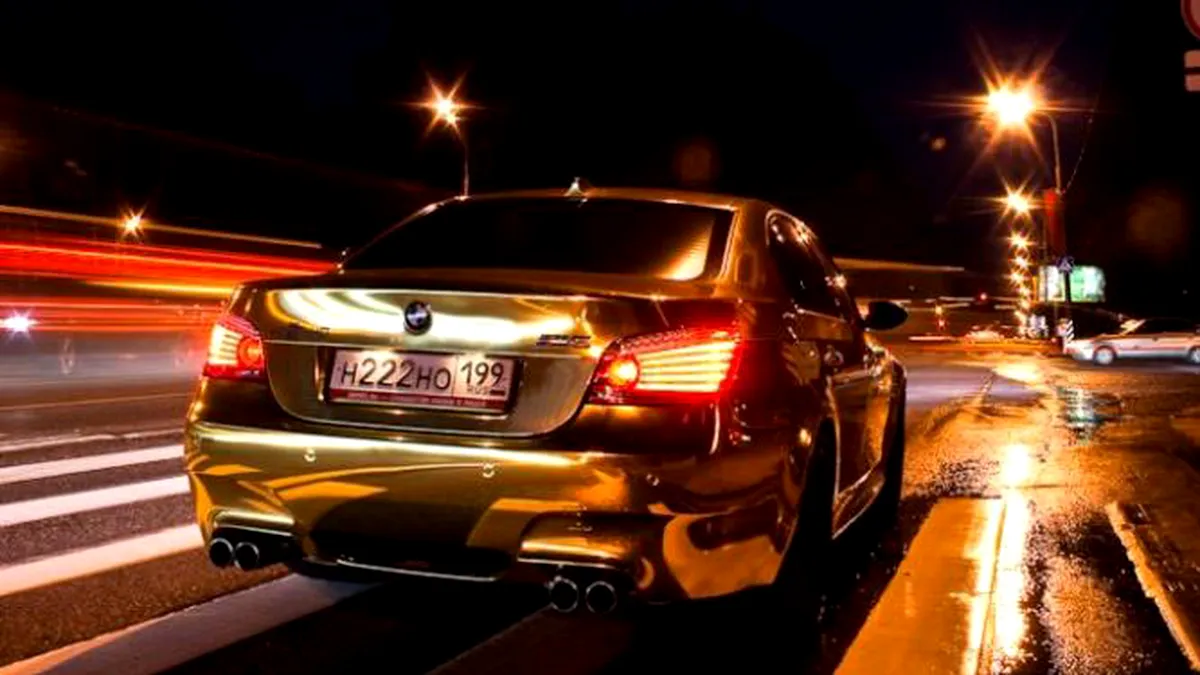 BMW M5 aurit în Rusia