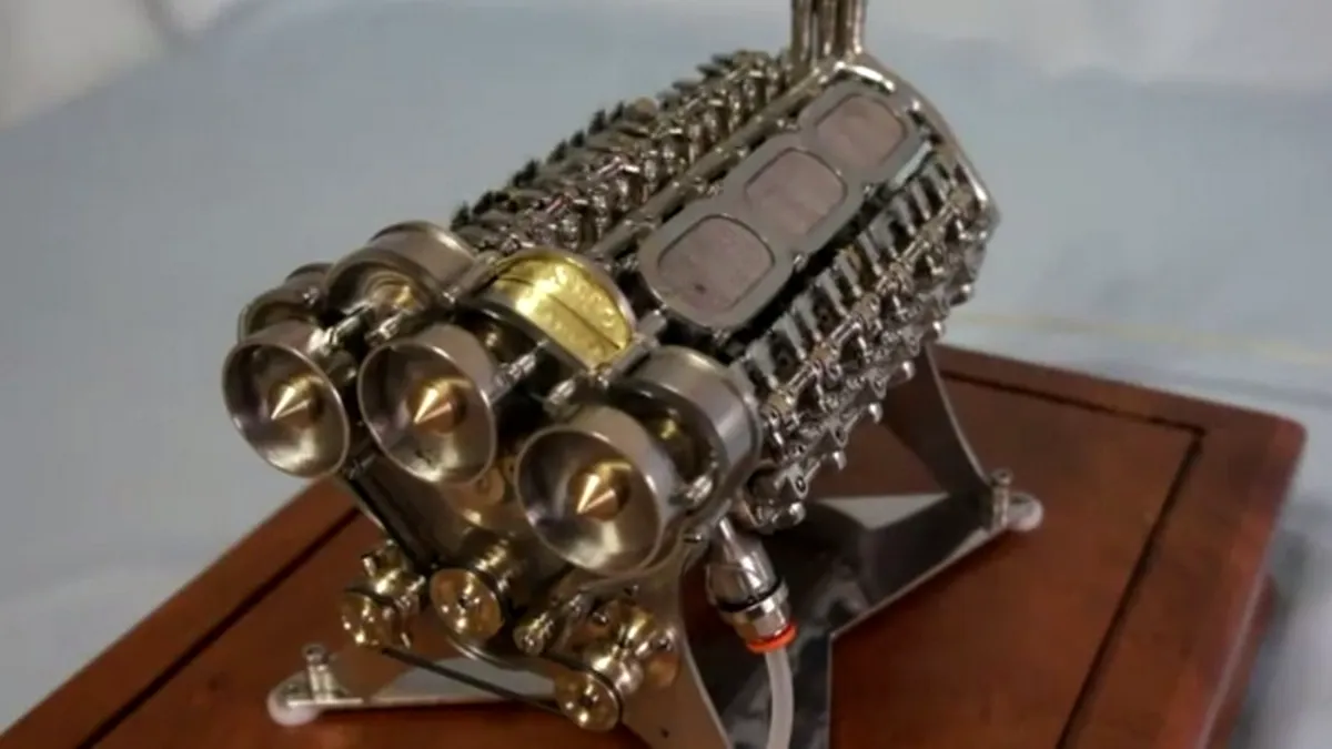 Probabil cel mai mic motor W18 din lume. VIDEO