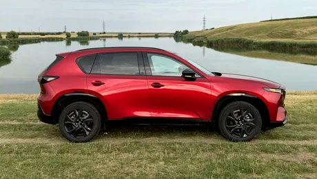 Test în România cu noua Mazda CX-5. Japonezii merg împotriva curentului cu un motor de 2,5 litri