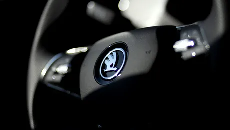 Primele imagini cu interiorul viitoarei Skoda Octavia EV. Conceptul debutează la Munchen