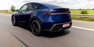 Tesla Model Y 2025. Test drive cu cea mai vândută mașină din lume