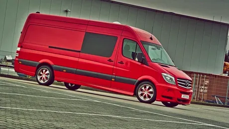 Şi ce dacă e dubă de marfă? Sigur vei aplauda acest tuning pe Mercedes-Benz Sprinter