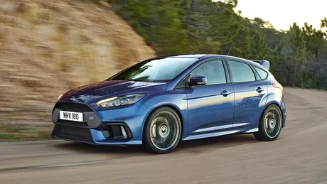 Noul Ford Focus RS: super-hot-hatch cu „peste 320 CP” şi tracţiune integrală