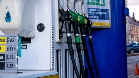 Polonia și Vietnam anunță măsuri pentru a scădea prețul carburanților. În contrast, Slovacia mărește prețurile motorinei pentru șoferii străini