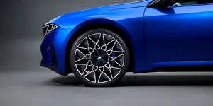 BYD promite autonomie de 500 km în 5 minute. BMW spune că asta vine cu un risc major