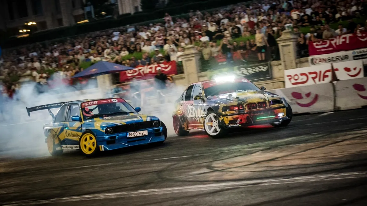 Finala Campionatului Național de Drift va avea loc în București, în Piața Constituției. Cât costă biletul de acces