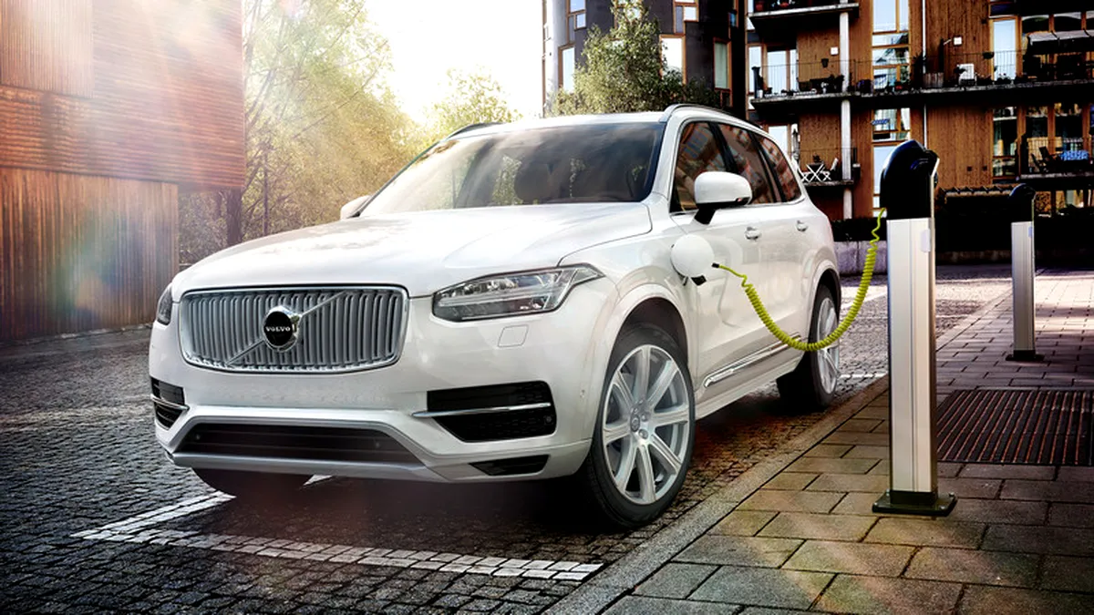 Cel mai scump Volvo XC90 are 400 CP şi consumă 2,5 l/100 km