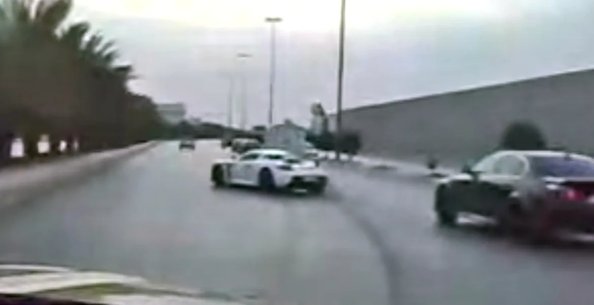 Drifturi într-un Porsche Carrera GT? Da, acesta este cel mai tupeist hagwalah din toate timpurile
