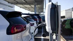 <span class='prepend'>Analiză |</span> Piața din România de mașini electrice este în continuă creștere. Parcul auto de EV-uri al României a trecut de 73.000 de unități