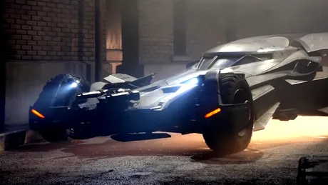 VIDEO: Noul Tumbler, maşina lui Batman din filmul Batman v Superman