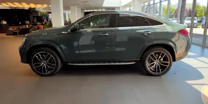Video – Mercedes-Benz GLE Coupé facelift 2026 a ajuns în showroom-urile din România