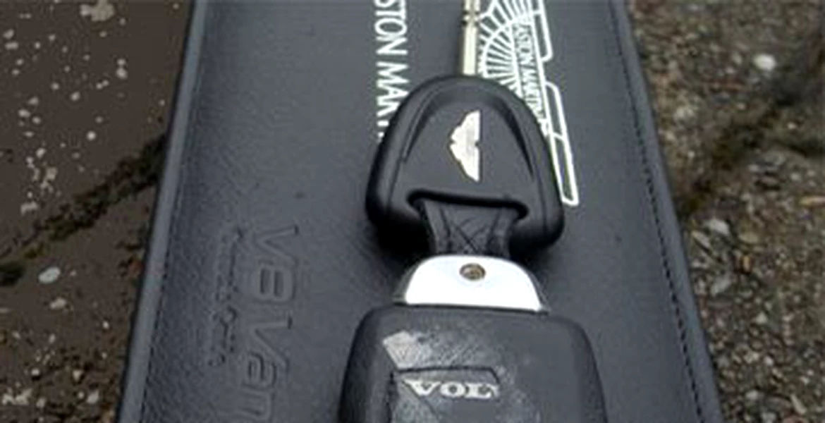 Sigla Volvo pe cheia de Aston Martin